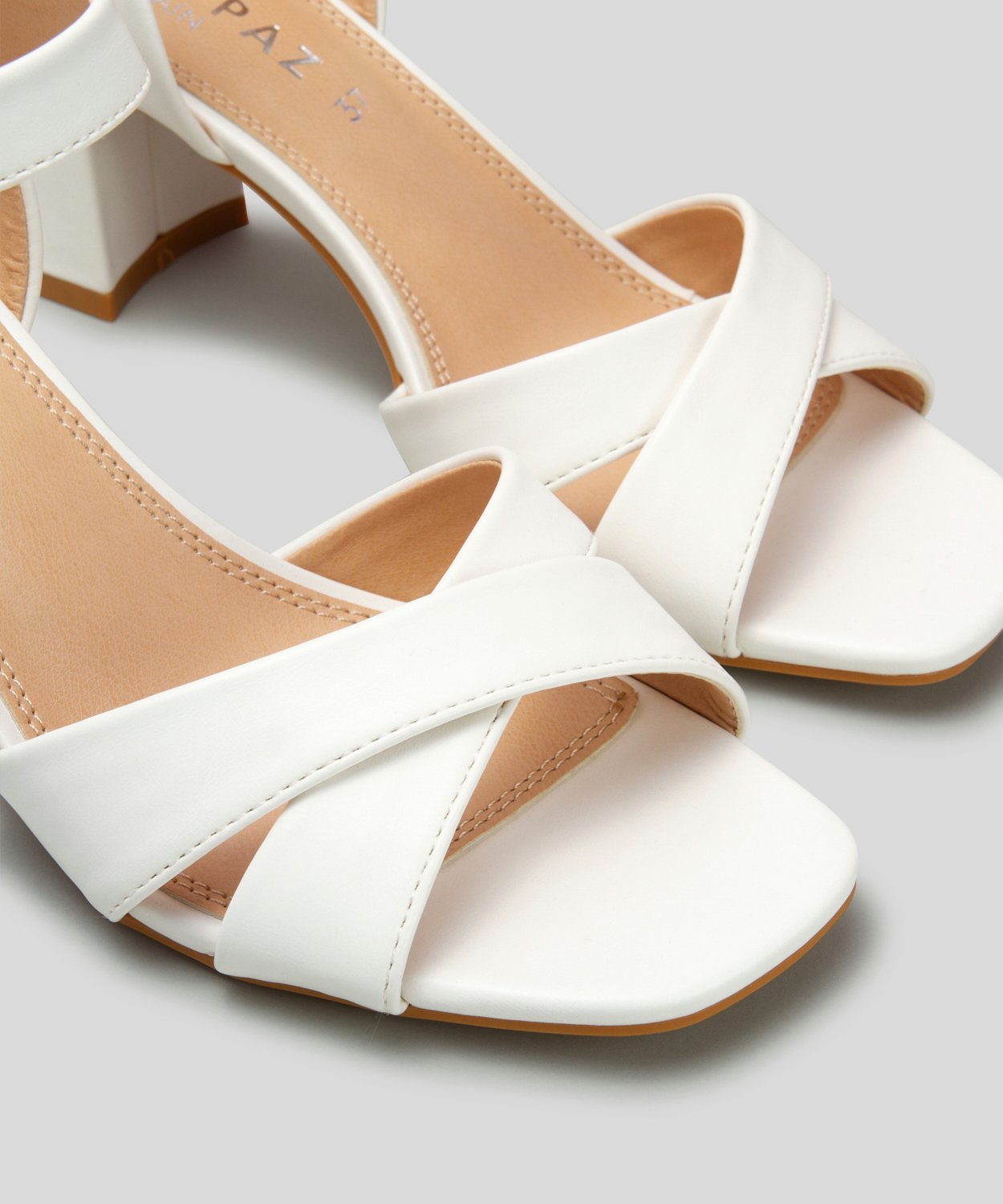 Sandalia tac&oacute;n tiras cruzadas image number null